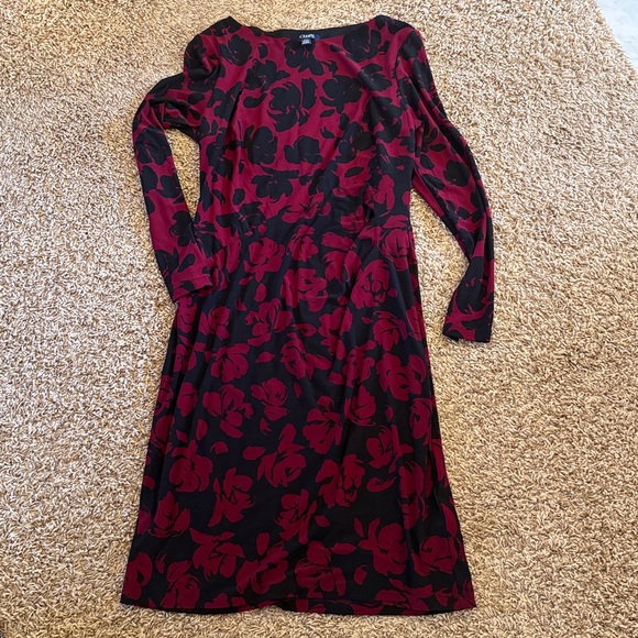 😎Bundle London Times Floral Patterned Dresses💃🏻 - Picture 2 of 10